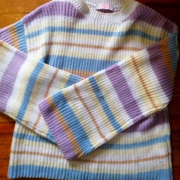 Colourful sweater - Picture 1 of 2